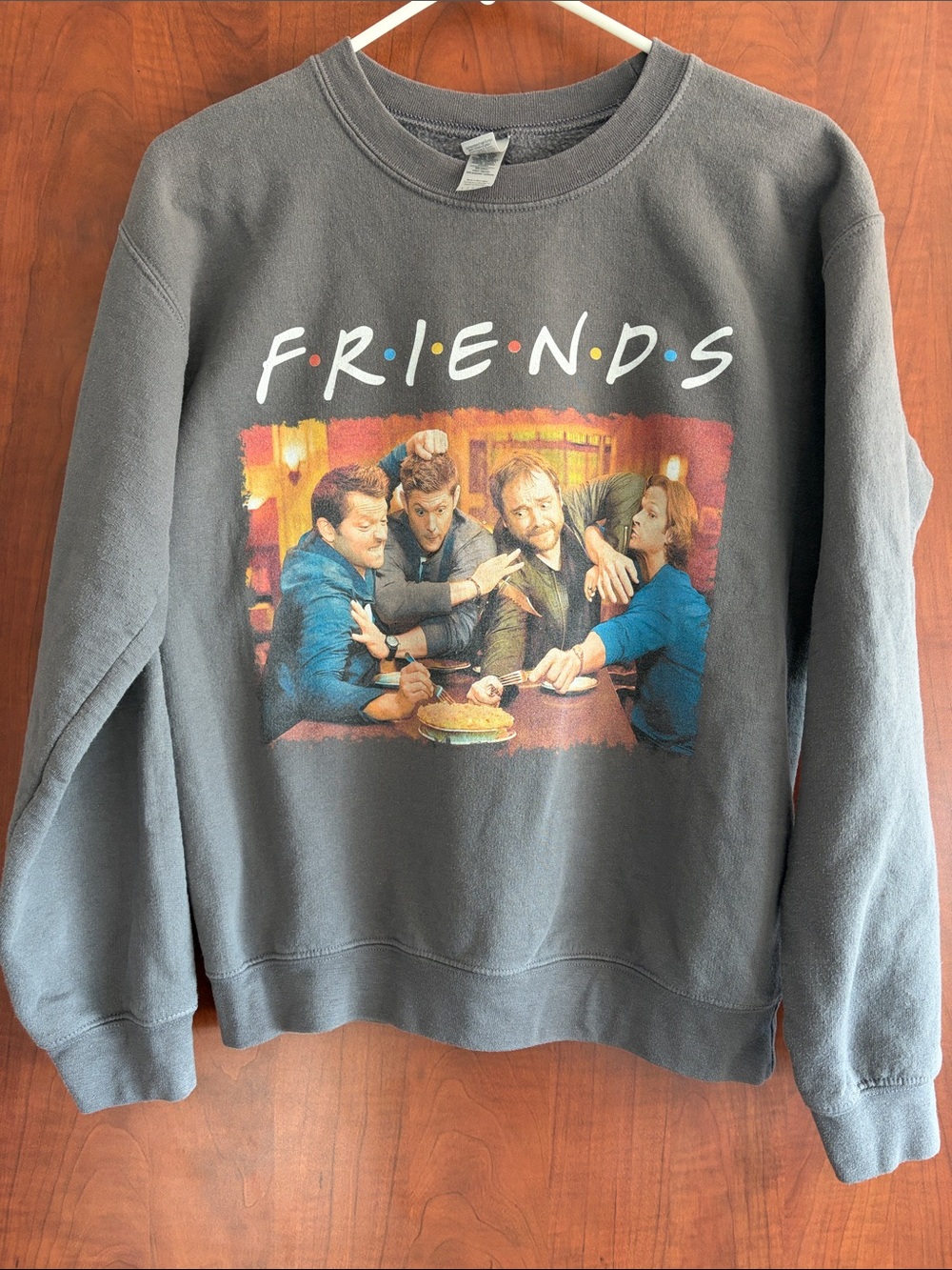 Gildan Gray Crewneck Sweatshirt with Multicolor 'FRIENDS' Cast Graphic